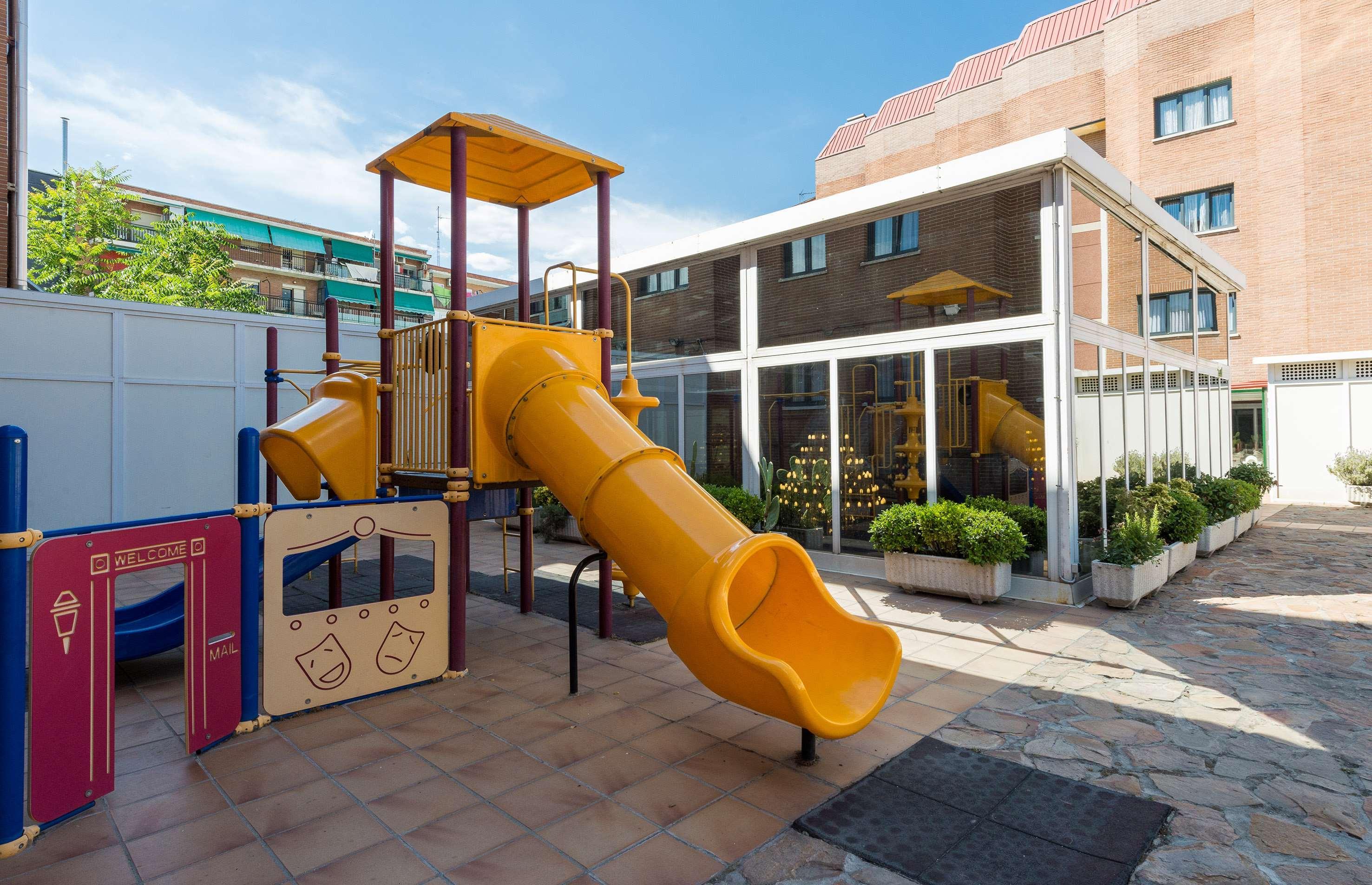 Hotel Madrid Leganes Affiliated By Melia מראה חיצוני תמונה