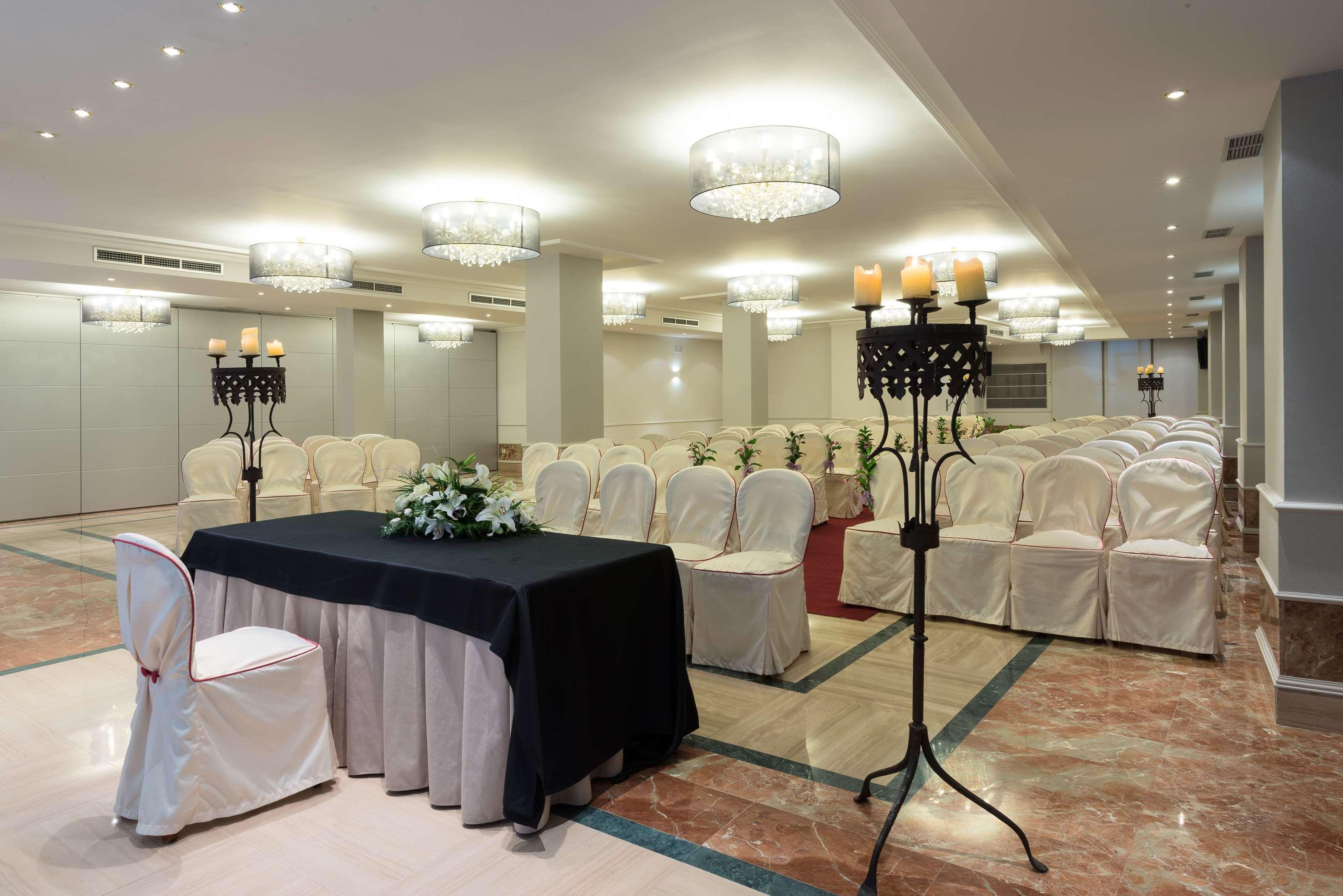 Hotel Madrid Leganes Affiliated By Melia מראה חיצוני תמונה