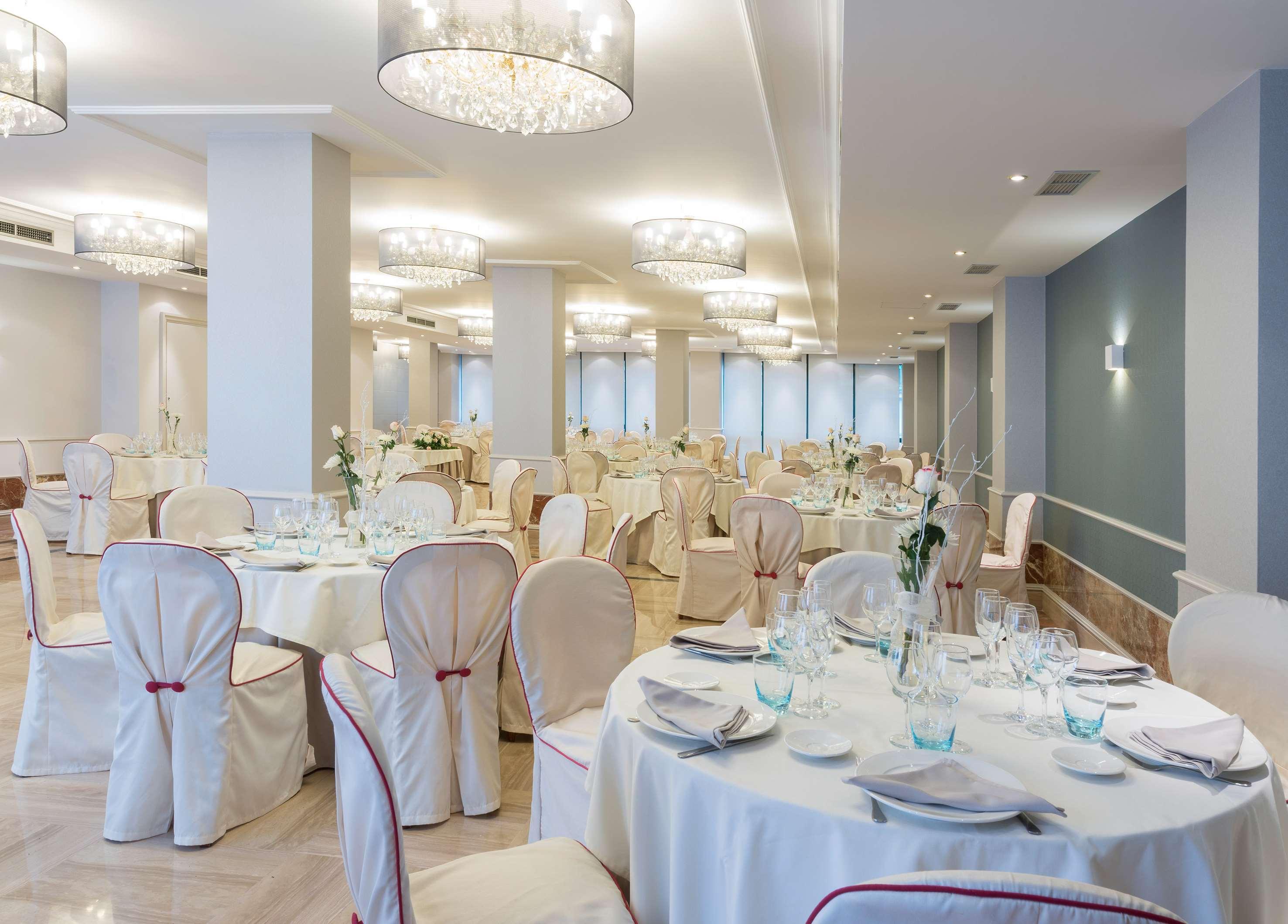 Hotel Madrid Leganes Affiliated By Melia מראה חיצוני תמונה